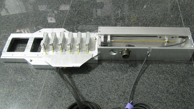 Room temperature multiple sample changer.